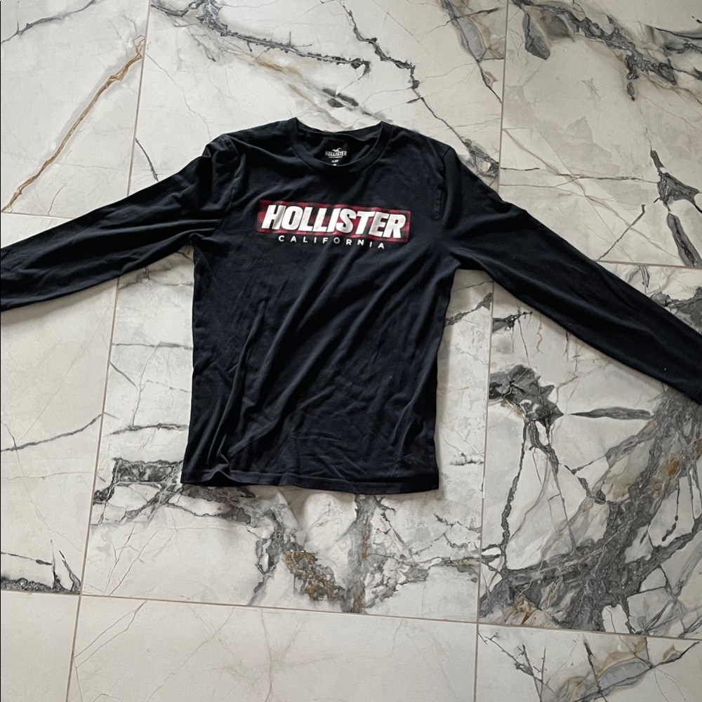 Hollister Black Graphic Long Sleeve Tee